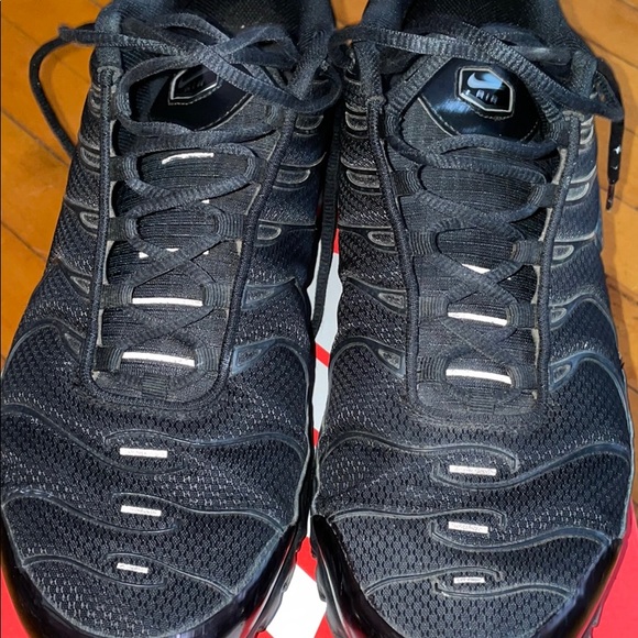 Nike Air Max Plus - Picture 3 of 4
